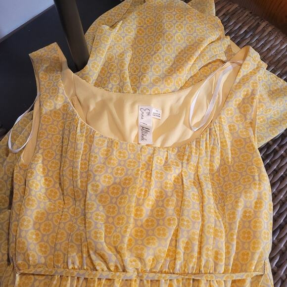 EMMA & MICHELE Yellow Floral Maxi Dress Sz 10 Summer Beach Vacay Flowy Boho - Picture 9 of 11